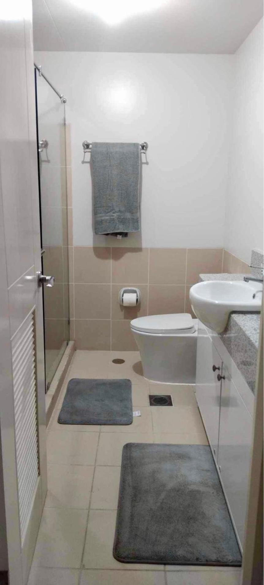The Atherton Paranaque City Exterior foto